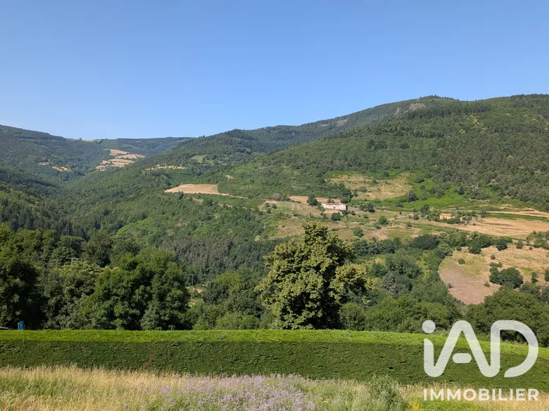 Terrain à La Valla-en-Gier (42131) · 85 000 €
