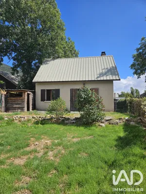 Maison de campagne à Puy-Saint-Eusèbe (05200)