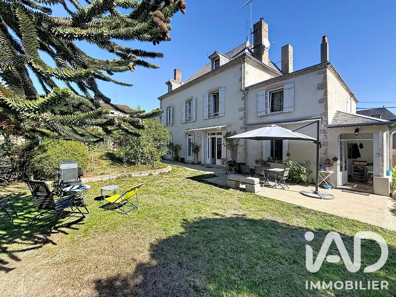 Maison 7 pièces 263 m² · à Parthenay · 263 m² · 399 500 €