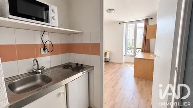 Apartment in Nîmes (30900)