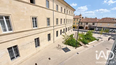 Apartment in Nîmes (30900)