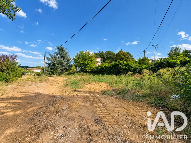 Terrain à bâtir à Assieu (38150) · 108 000 €