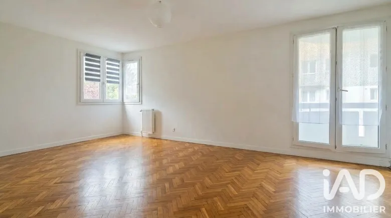 Appartement 3 pièces 72 m² · à Sainte-Geneviève-des-Bois · 72,3 m² · 185 000 €