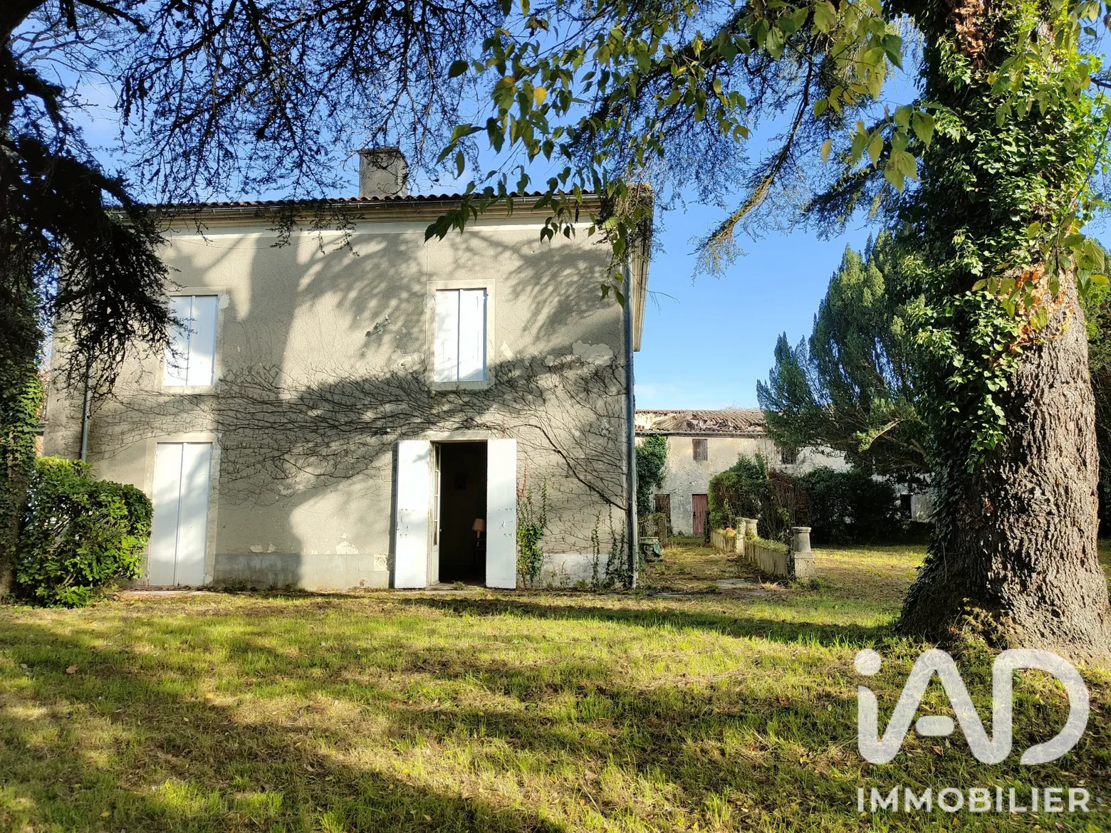 Vente maison à Lavardac (47230) : maison de village 7 pièces 300 m² - 2100591 — 2
