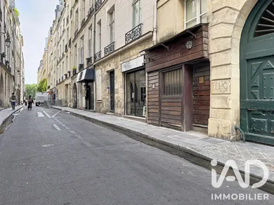 Studio à Paris (75004)