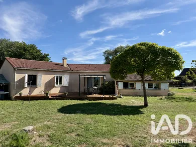 Maison de campagne à Capdenac (46100)
