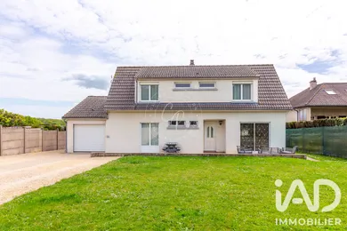 House in Richebourg (78550)