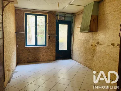 Maison de village à Floing (08200)