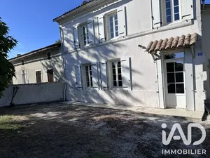 House in Chevanceaux (17210)