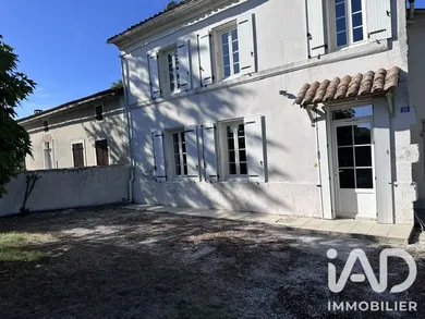 House in Chevanceaux (17210)