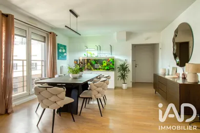 Duplex in Bezons (95870)