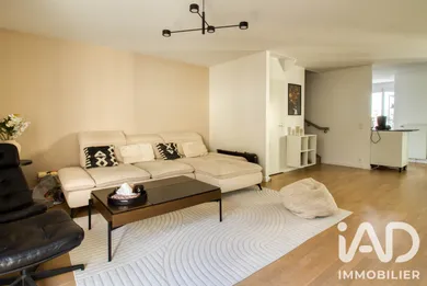 Duplex in Bezons (95870)