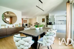 Duplex in Bezons (95870)