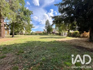 Building plot in Ambérieux-en-Dombes (01330)