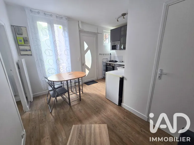 Appartement 2 pièces 28 m² · à Ivry-sur-Seine · 27,8 m² · 950 €/mois