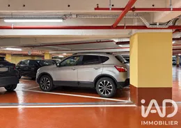 Parking à Paris (75008)