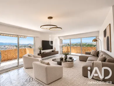 Apartment in Saint-Raphaël (83700)