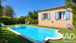 House in Sarrians (84260)