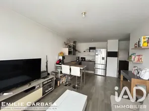 Apartment in Moissy-Cramayel (77550)