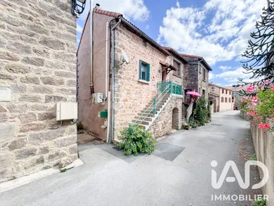 Maison de village à Saint-Victor-et-Melvieu (12400)