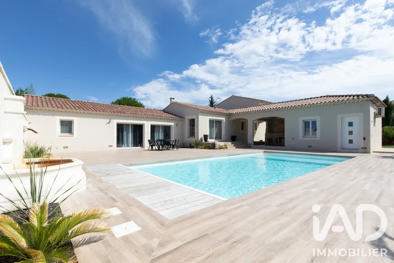 Maison 11 pièces 275 m² · à Aubignan · 275 m² · 799 000 €