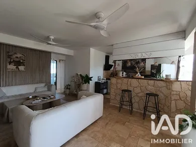 Appartement à Saint-Pierre (97432)