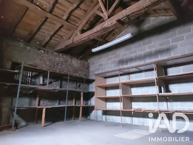 Immeuble à Essarts-en-Bocage (85140)