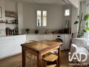 Apartment in Paris (75011)