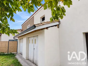 Barn in Saint-Seurin-sur-l'Isle (33660)