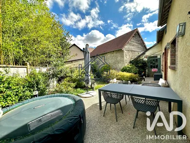 Village house in Saint-Prest (28300)