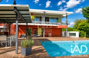 Architectural house in Vence (06140)