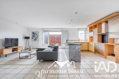 Apartment in Bondy (93140)