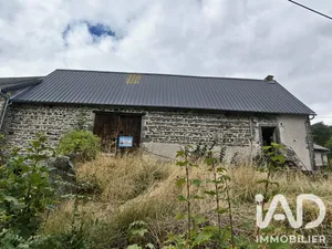 Barn in Orcival (63210)