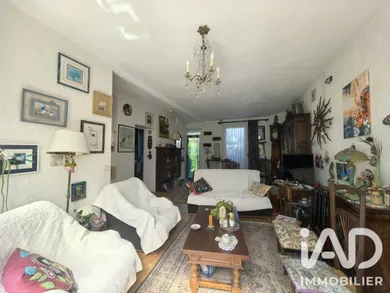 Traditional house in Carrières-sur-Seine (78420)