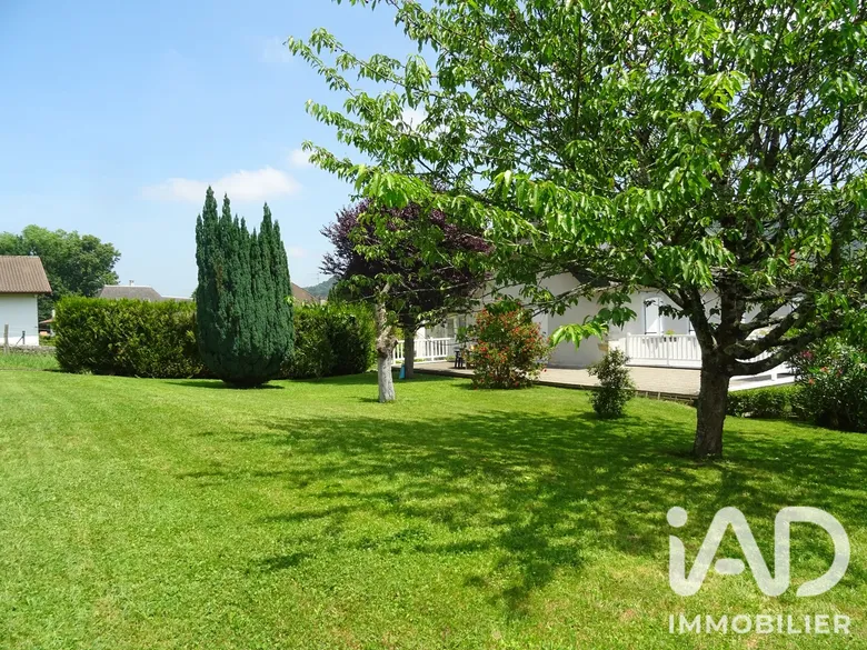 Maison 9 pièces 205 m² · à Garindein · 205 m² · 250 000 €