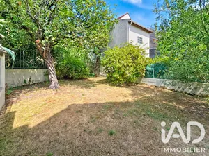 Maison à Suresnes (92150)