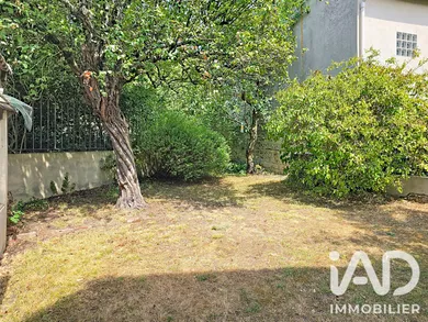 Maison à Suresnes (92150)
