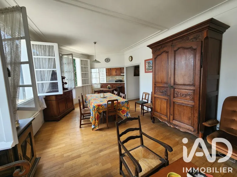 Appartement 5 pièces 151 m² · à Garindein · 151 m² · 60 000 €
