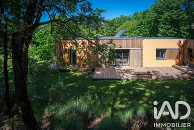 House in Caseneuve (84750)