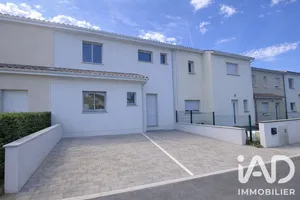 Townhouse in Saint-André-de-Cubzac (33240)