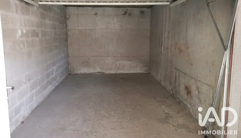 Parking 15 m² · à La Garde · 15 m² · 32 000 €
