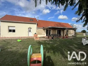 Maison traditionnelle à Baugé-en-Anjou (49150)