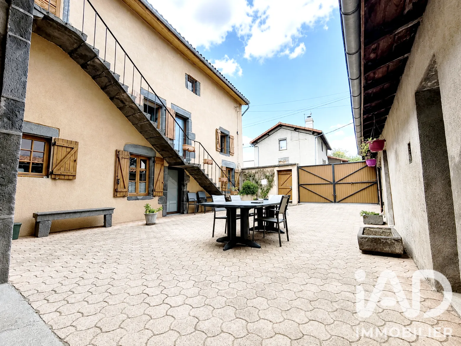 Vente maison à Gerzat (63360) : maison 5 pièces 142 m² - 2109652 — 2