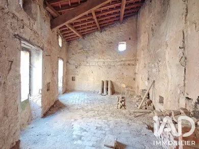 Village house in Saint-Paul-le-Jeune (07460)