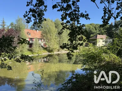 Domaine à Saint-Germain-de-Salles (03140)