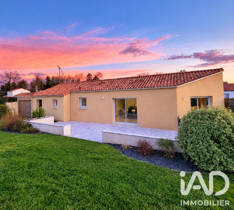 Maison 5 pièces 103 m² · à Les Herbiers · 103 m² · 258 000 €