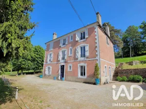 Mansion in Saint-Pantaléon-de-Larche (19600)