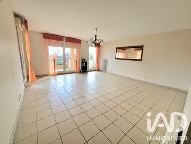 Appartement à Forges-les-Eaux (76440)