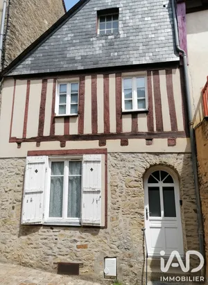 Maison de ville à Laval (53000)