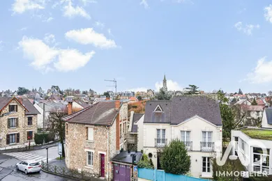 Apartment in Le Chesnay (78150)
